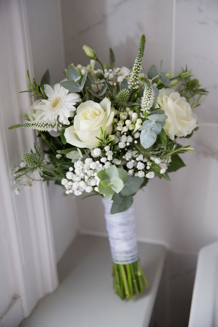 Snowy Bliss Bouquet
